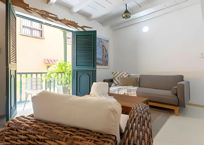 Laurdhomes Historic Center Plaza Santodomingo 3Bth