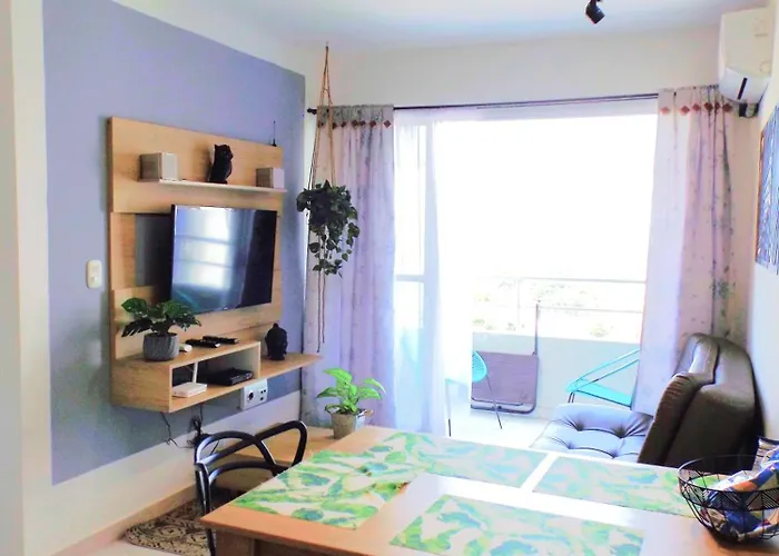 Comodo Apartamento Cerca Al Mar.