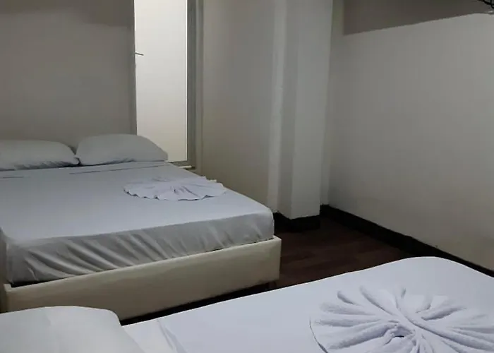 Hostal New Palenque - Habitaciones Privadas