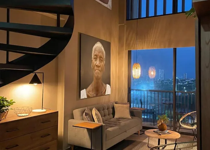 Artful Loft In The Heart Of Historic Center