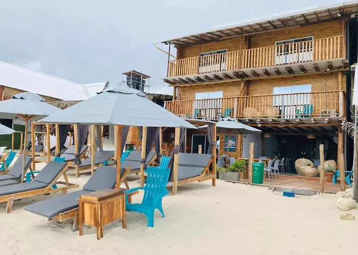 Cabanas W Beach