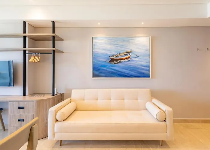 Cosy Seaside Studio With Sunset View