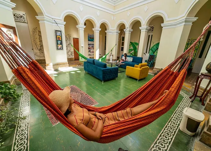 El Castillo Del Marques By Biscanna Hostels