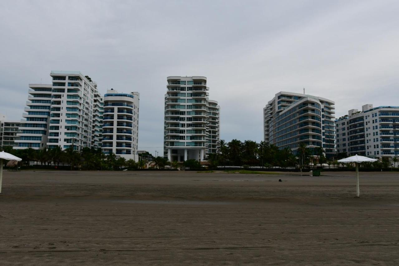 Hermoso Apartamento: Beachfront Comfort With Direct Access *