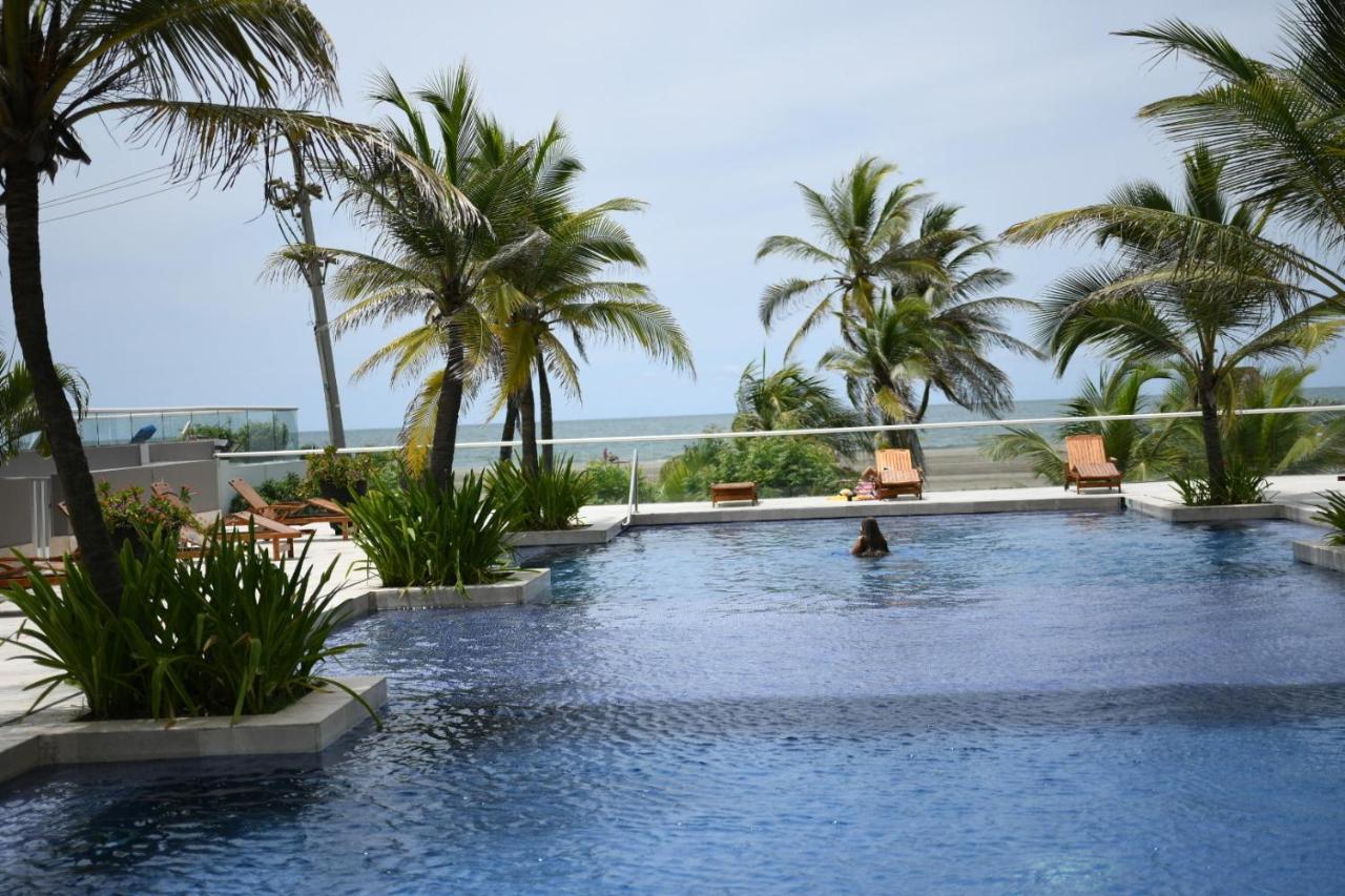 Hermoso Apartamento: Beachfront Comfort With Direct Access