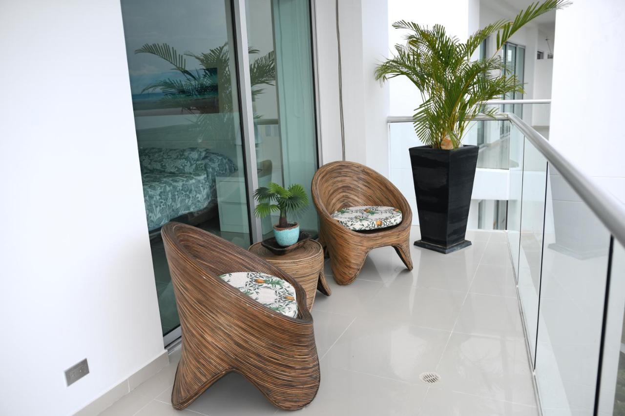 Hermoso Apartamento: Beachfront Comfort With Direct Access Apartment