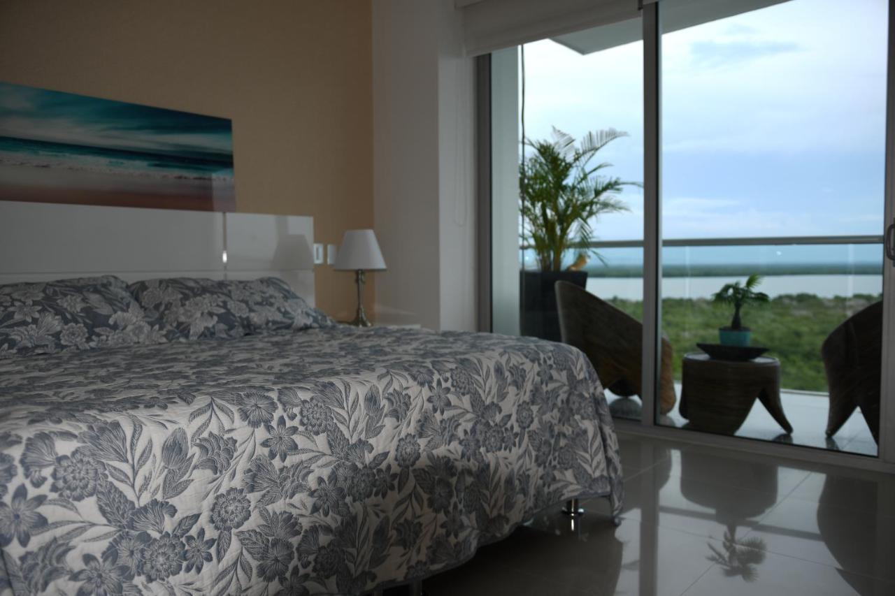 Hermoso Apartamento: Beachfront Comfort With Direct Access Cartagena