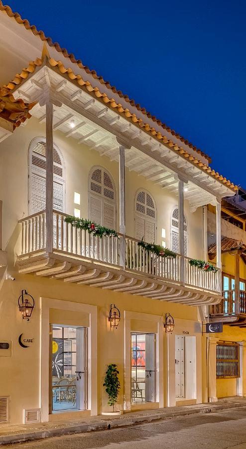 Lunalá Boutique 4*