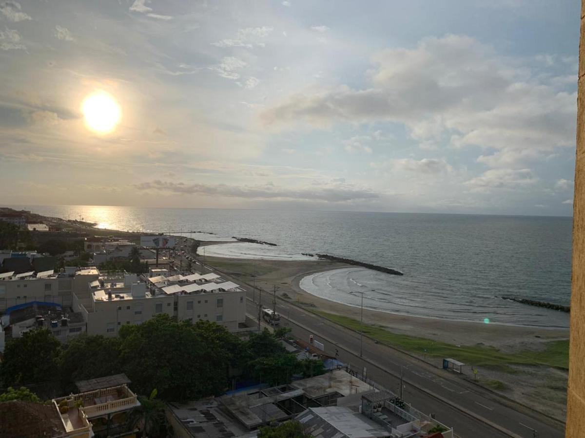 Apto En El Cabrero Con Vista Al Mar *