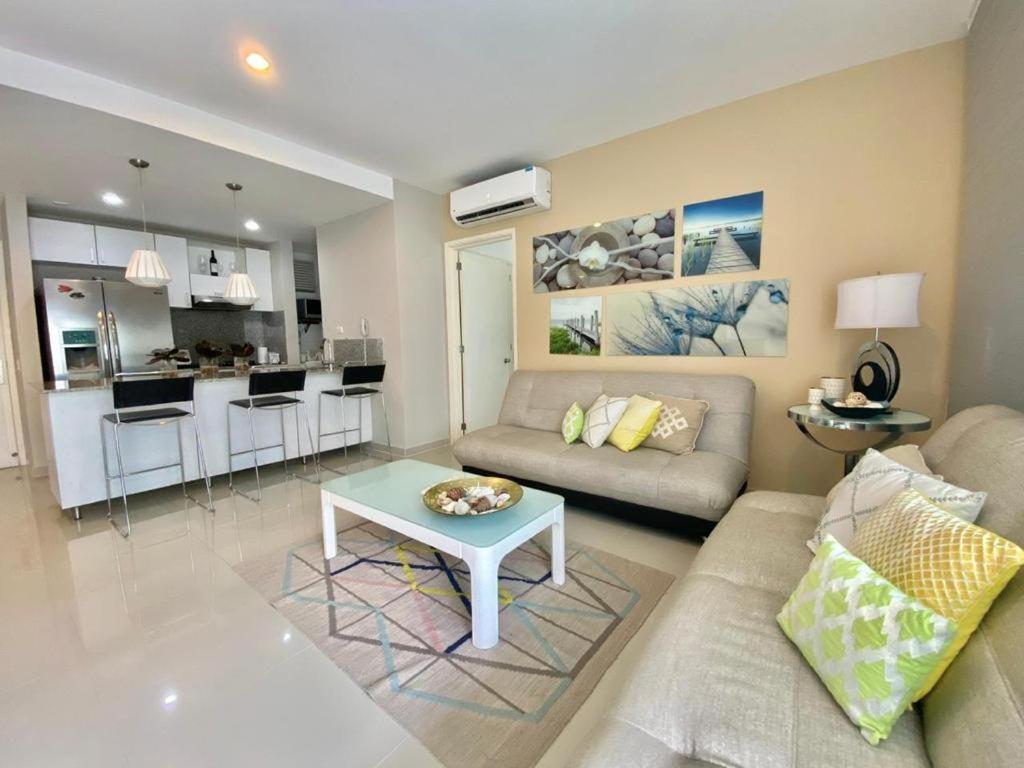 Apartamento Morros Flamingo Beach - Livin Colombia