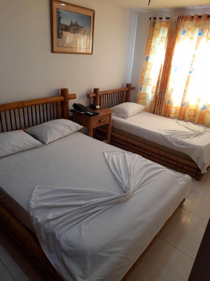 Bed and breakfast Airport 3*
