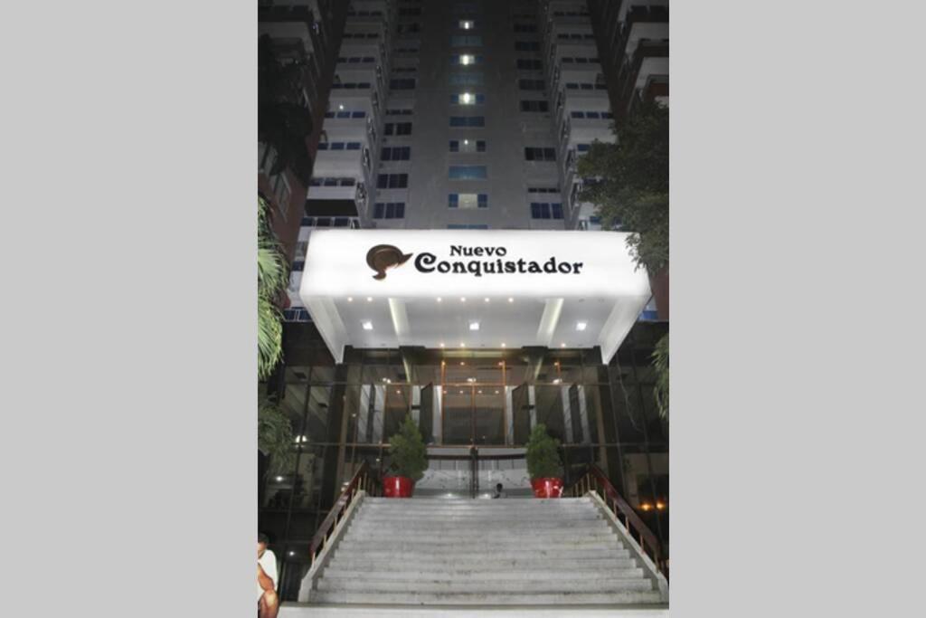 Apartamento Cómodo Aparta-estudio Con Vista Al Mar- Zona Norte *