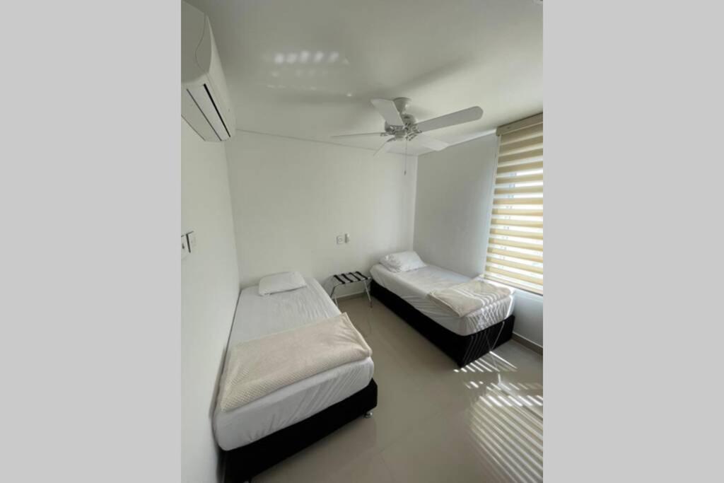Infinitum Bocagrande-piso 26-apartamento Nuevo Apartment *