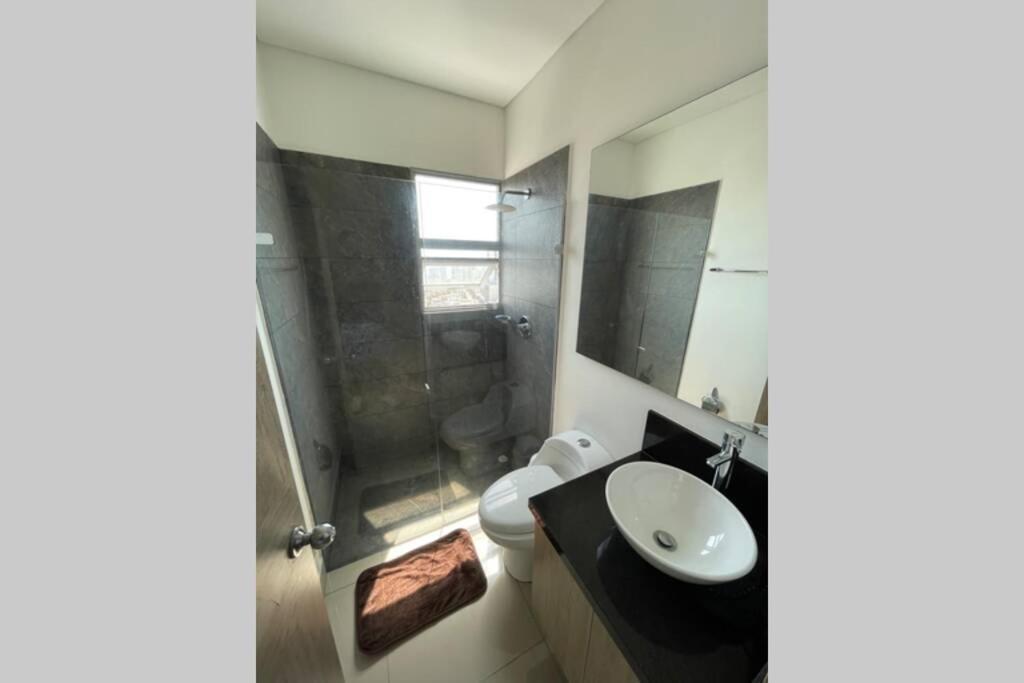 Infinitum Bocagrande-piso 26-apartamento Nuevo Apartment