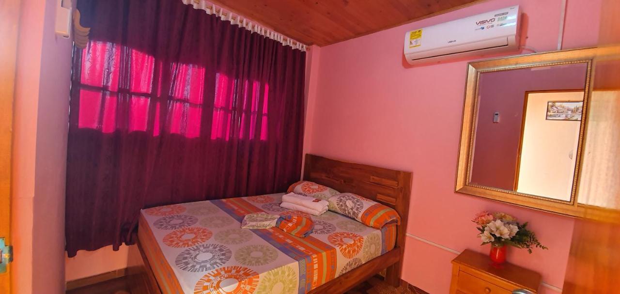 Happy Day Hostal *