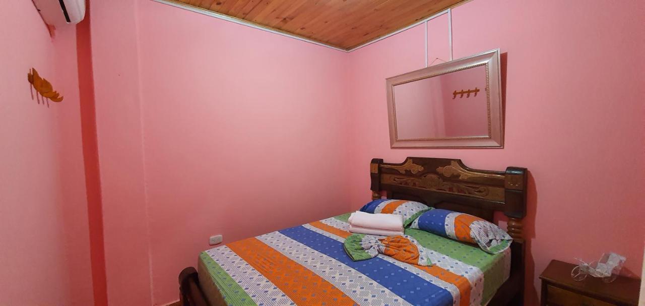 Hostal Happy Day *