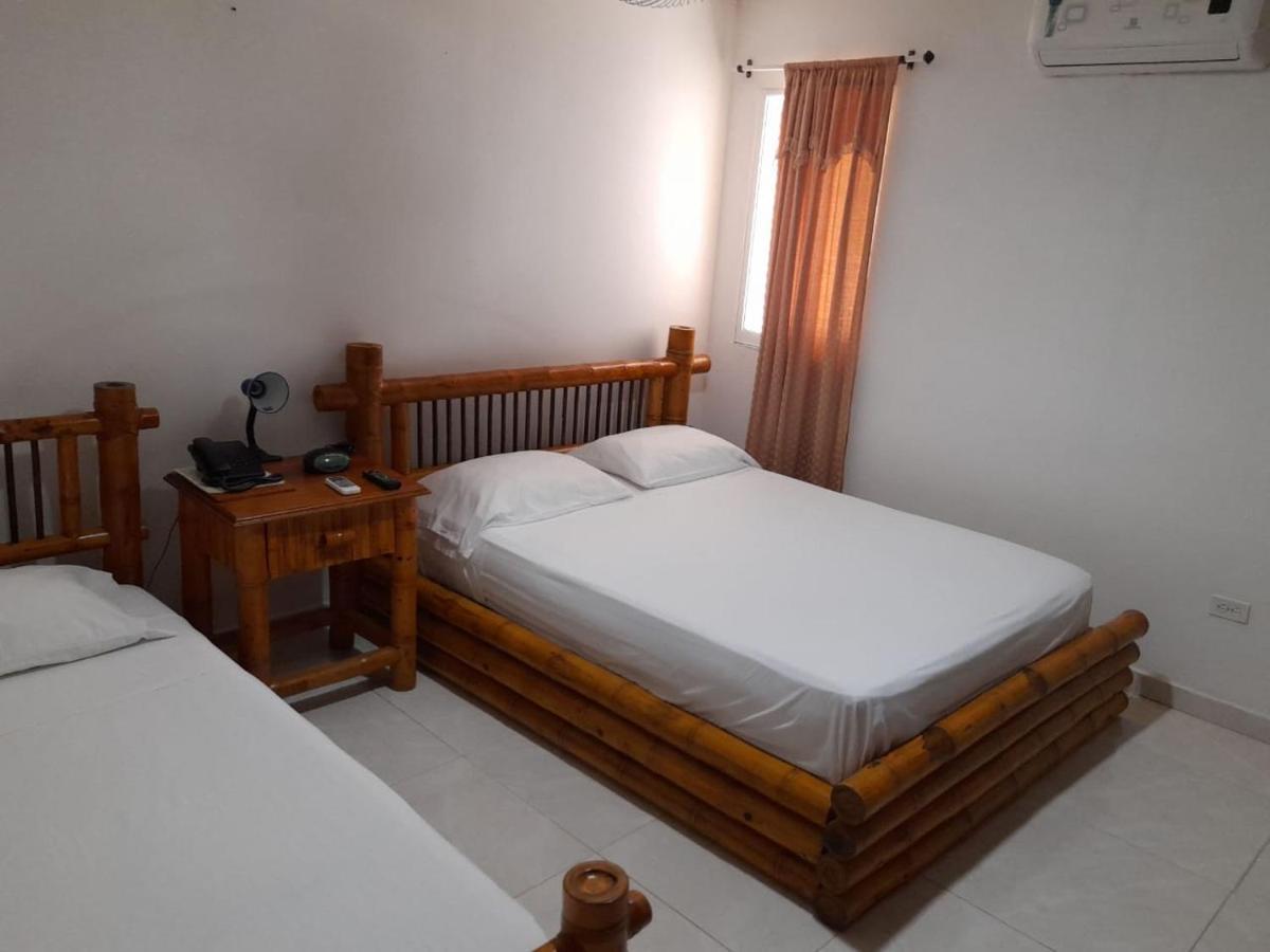 Airport Bed and breakfast