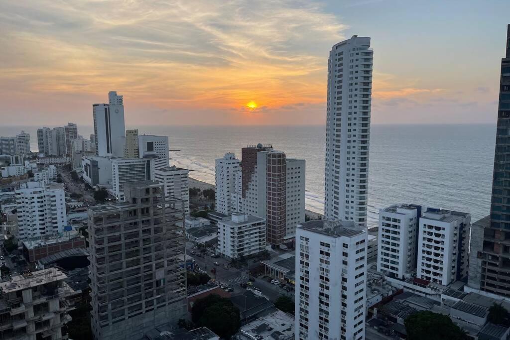 Infinitum Bocagrande-piso 26-apartamento Nuevo Cartagena