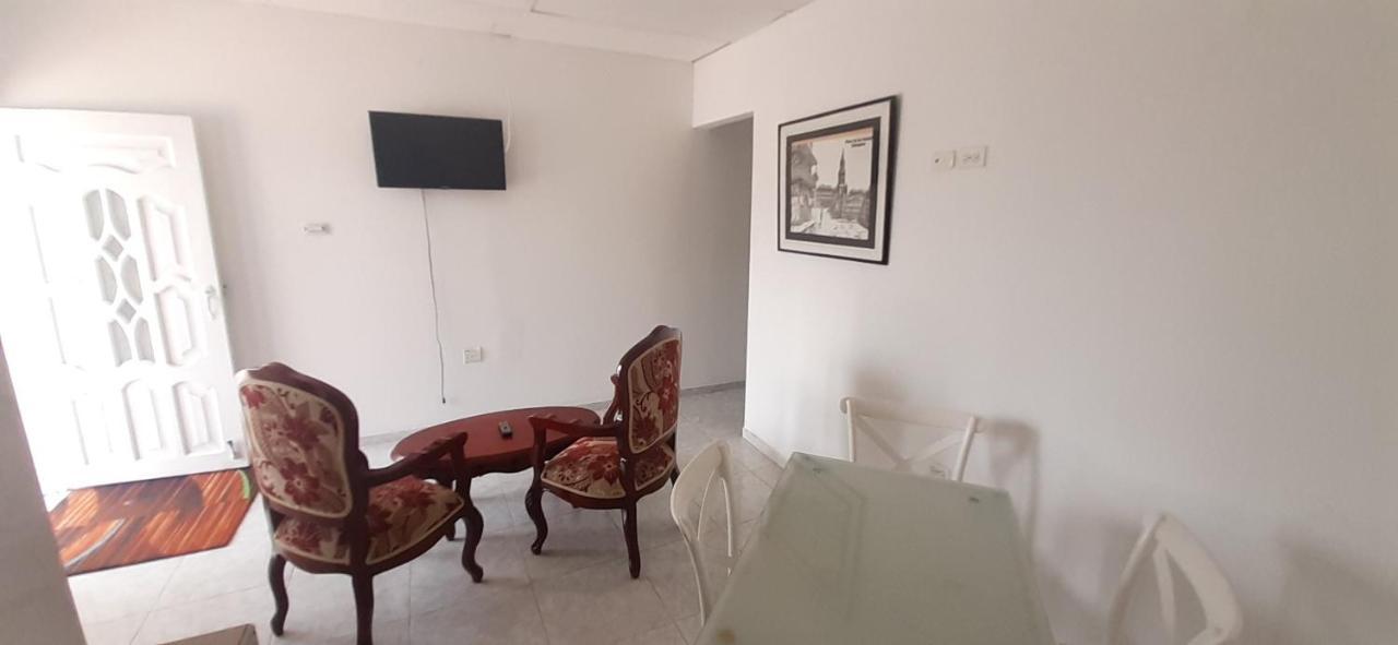 Hostal Casa Zoria *