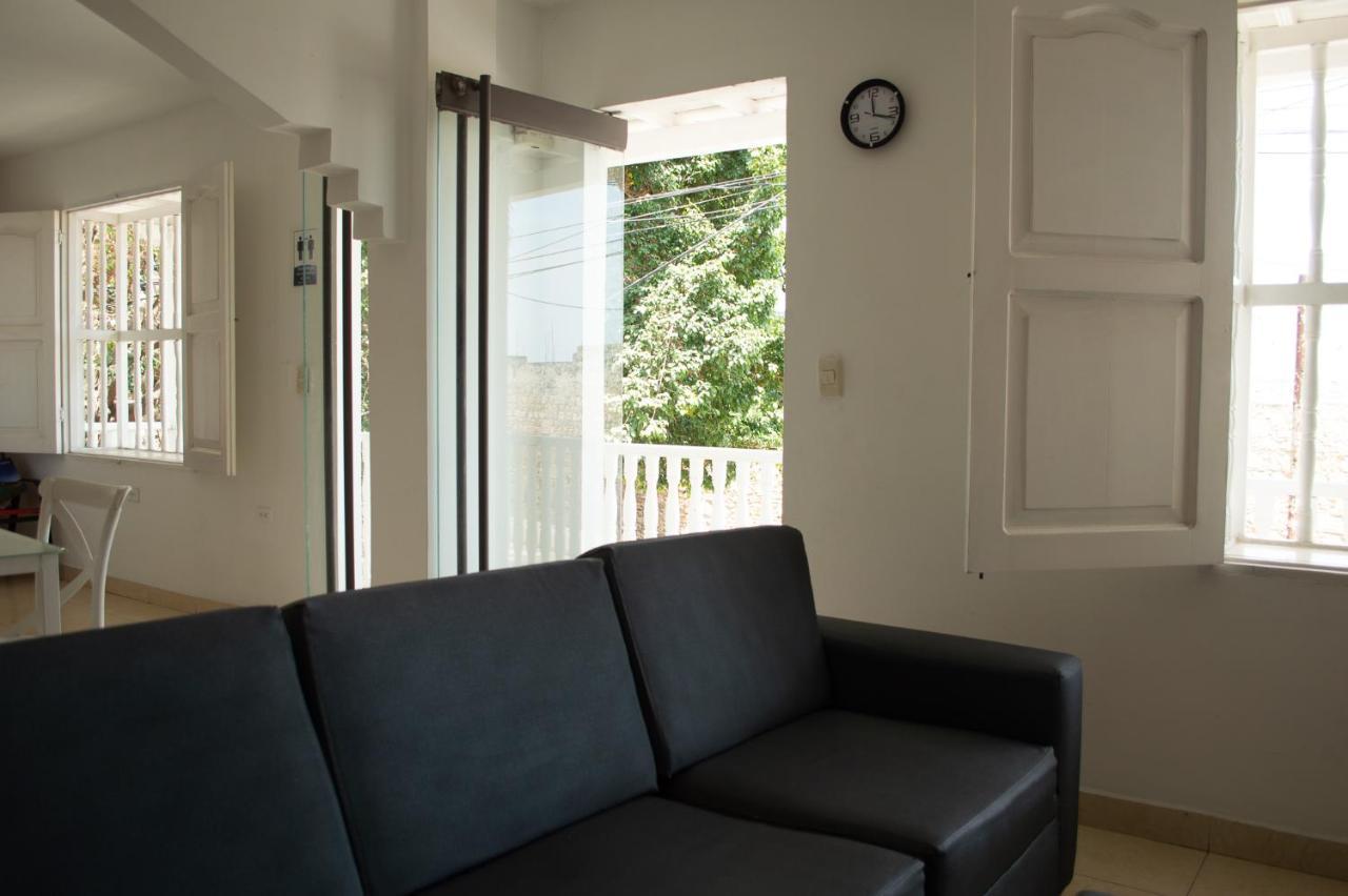 Hostal Casa Zoria *