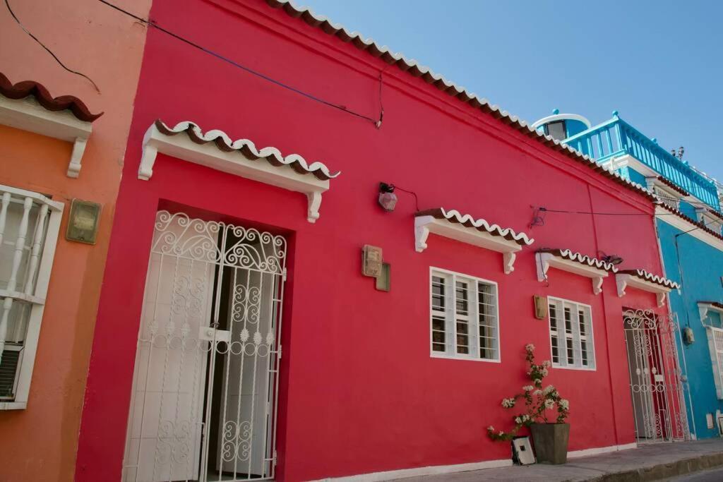 Great Location ! 4 Bedroom In The Heart Of Сasa de vacaciones