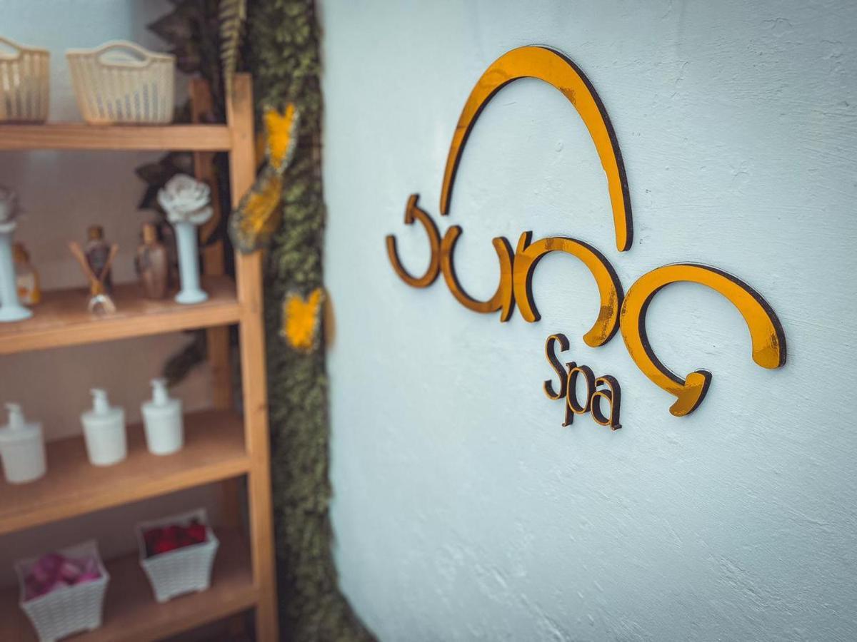 Boutique Juna Bed and breakfast