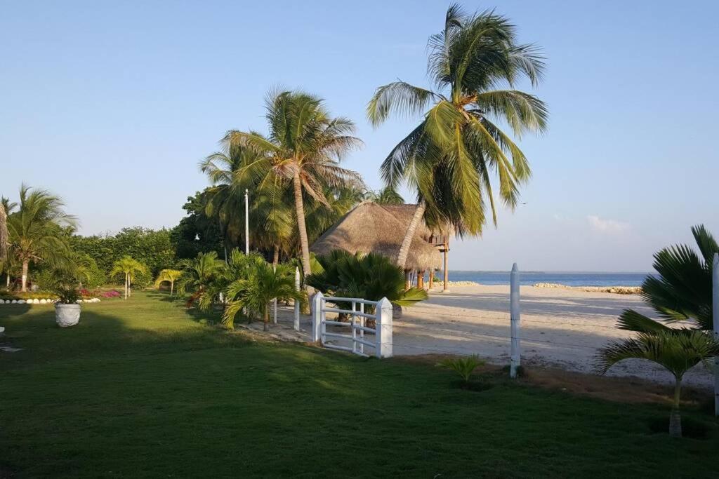 Camatajua Baru House, Casa Con Playa En Isla Baru Cartagena