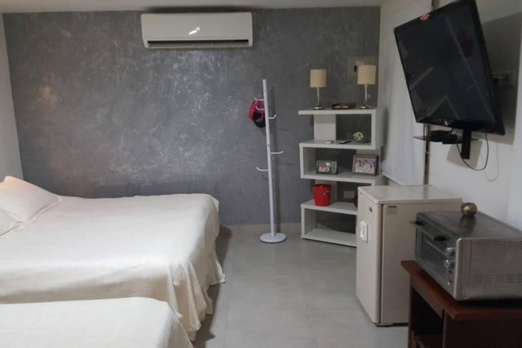 Villa Camatajua Baru House, Casa Con Playa En Isla Baru *