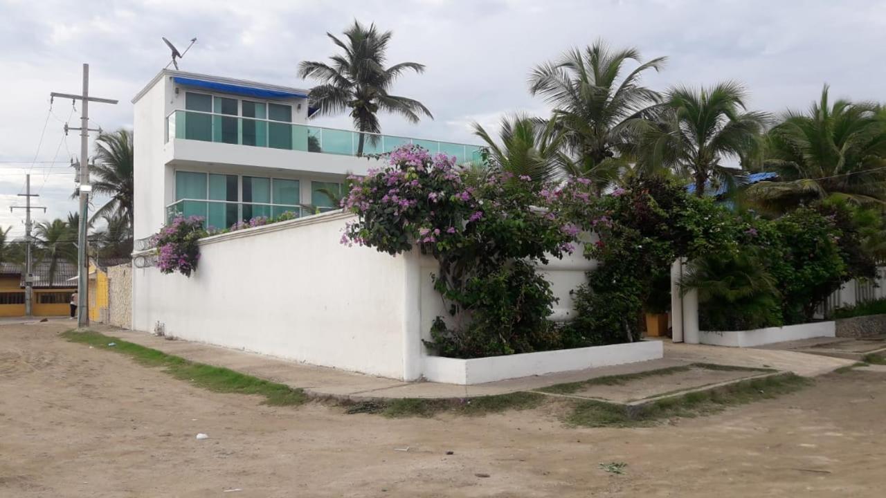 Villa Casa Cabaña LUXURY Punta Icacos - La Boquilla Cartagena *