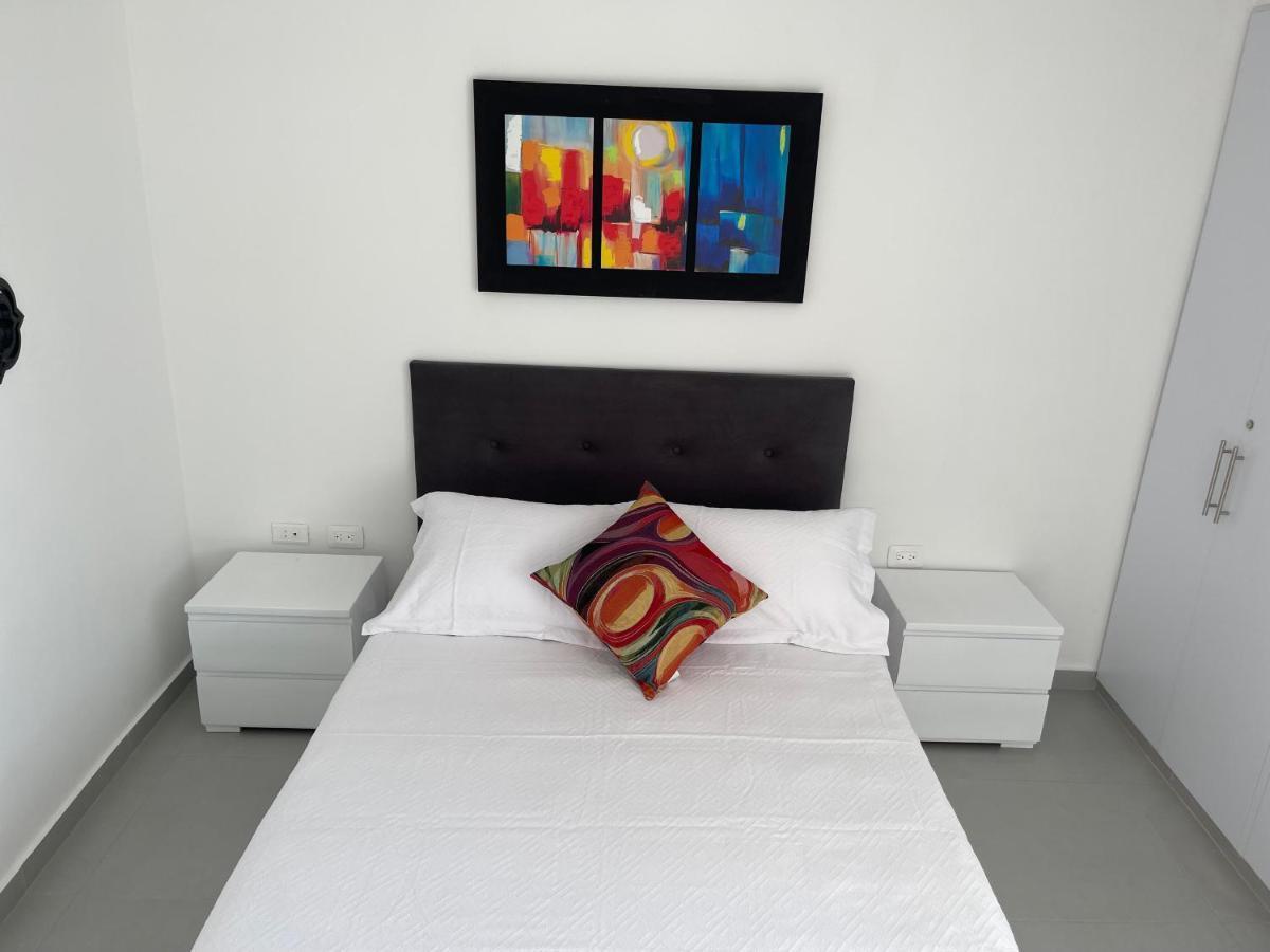 Hermoso Apartamento, Con Vista Al Mar, En De Indias, Dos Cuartos *