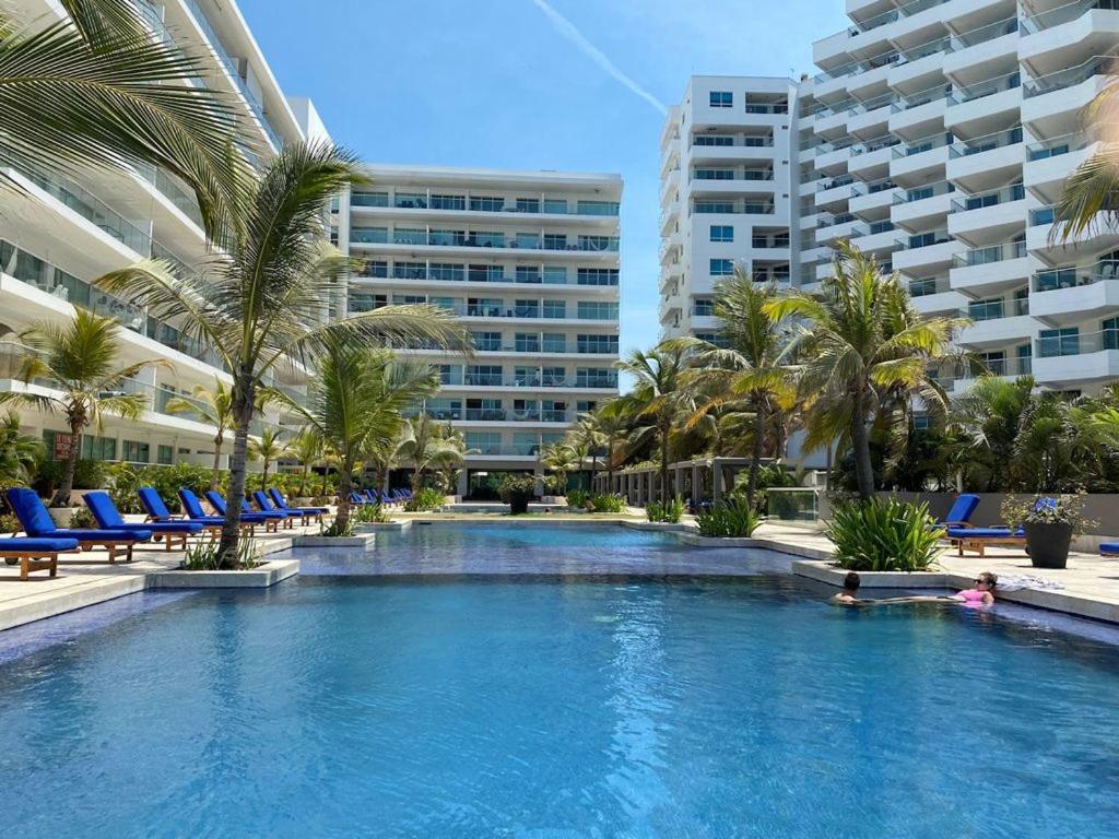 Hermoso Apartamento: Beachfront Comfort With Direct Access
