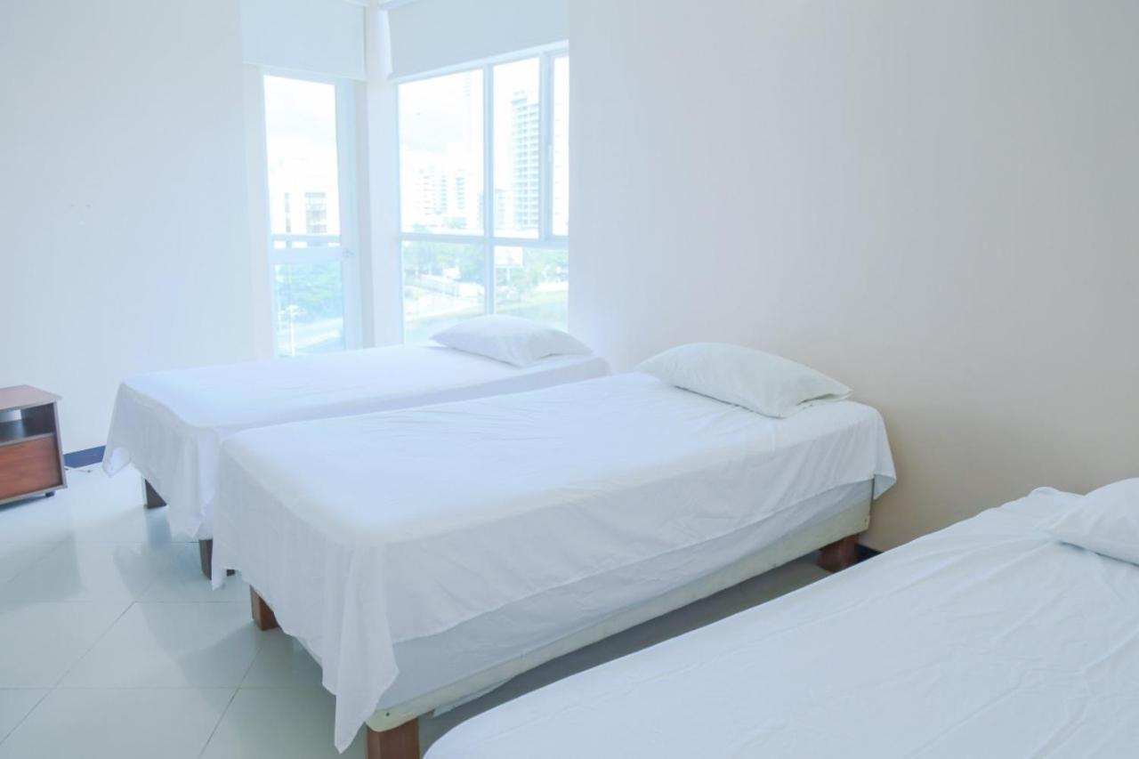 Apto frente al mar, El Laguito, Entire apartment beachfront