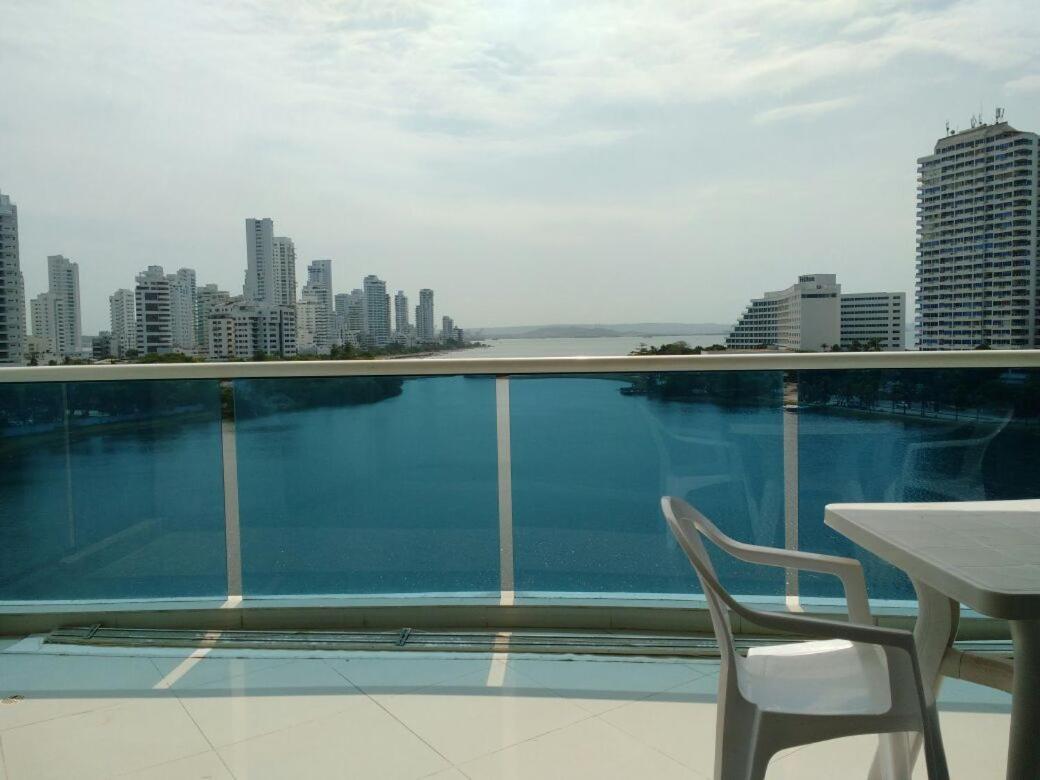 Apartamento Apto frente al mar, El Laguito, Entire apartment beachfront