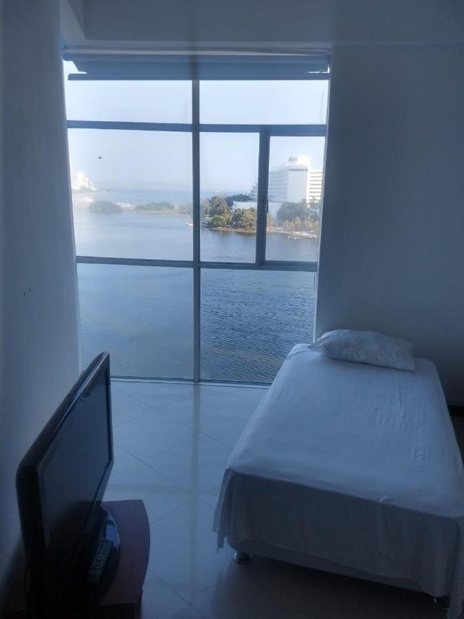 Apto frente al mar, El Laguito, Entire apartment beachfront *