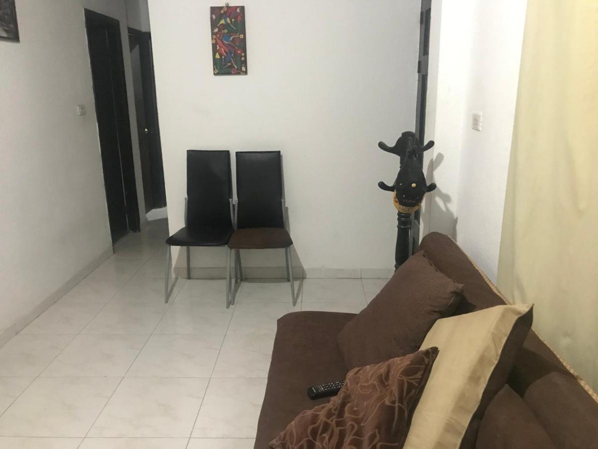 Castillo 2 Homestay