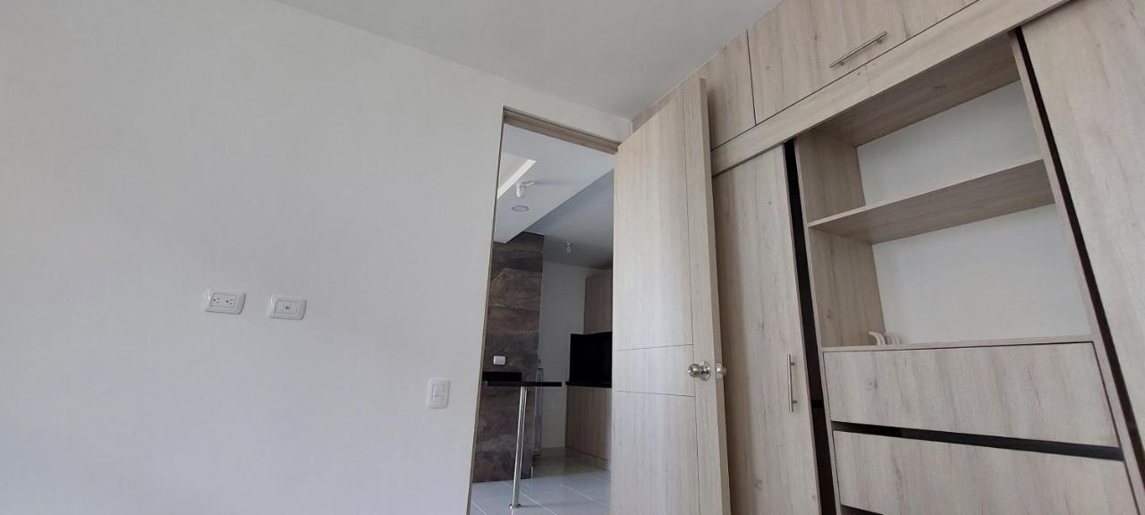 Hermoso Con Balcon, 3 Alcobas * Cartagena