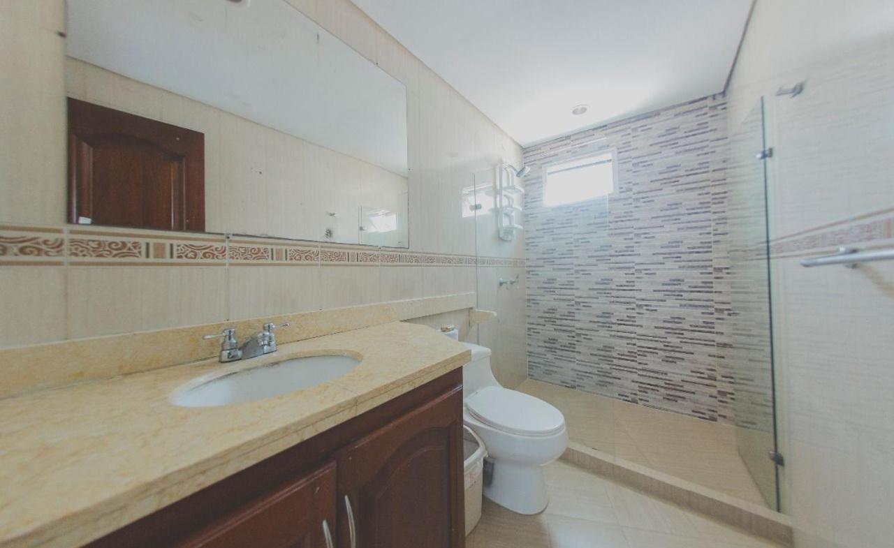Torres Del Lago Caribe Tours Apartamento *