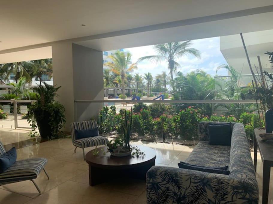 Hermoso Apartamento: Beachfront Comfort With Direct Access * Cartagena