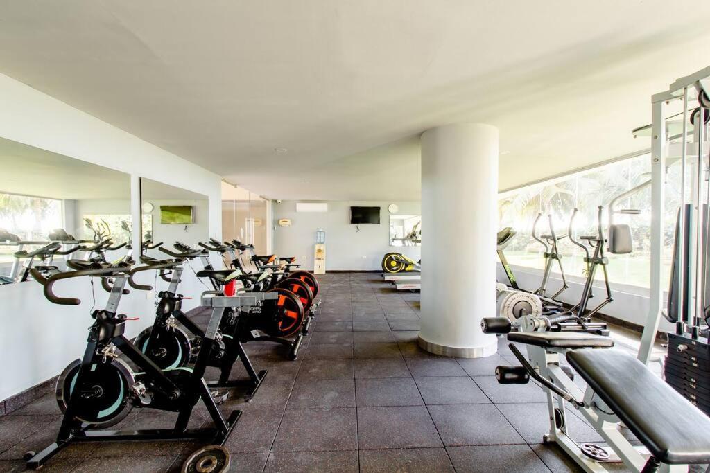 Apartment Hermoso Apartamento: Beachfront Comfort With Direct Access
