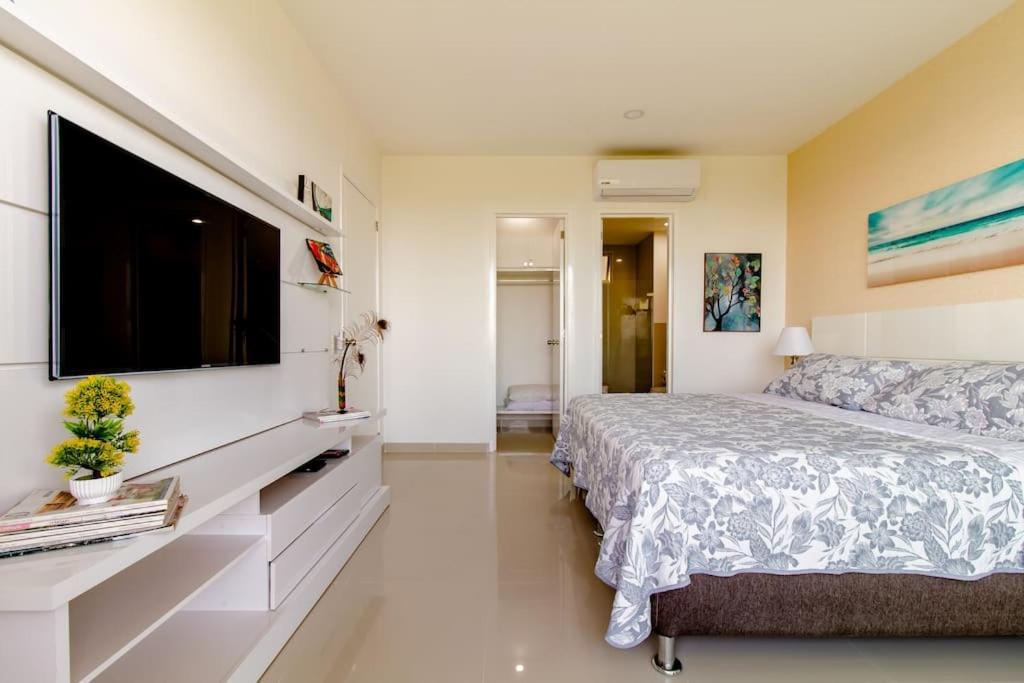 Hermoso Apartamento: Beachfront Comfort With Direct Access *