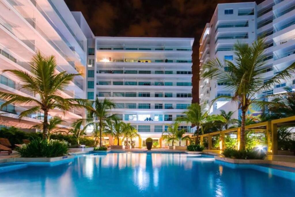 Apartment Hermoso Apartamento: Beachfront Comfort With Direct Access