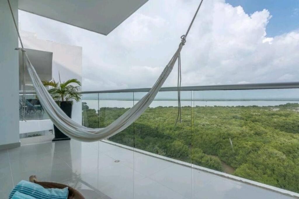 Hermoso Apartamento: Beachfront Comfort With Direct Access Apartment *