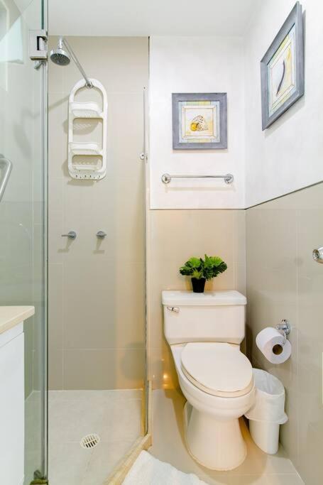 Hermoso Apartamento: Beachfront Comfort With Direct Access * Cartagena
