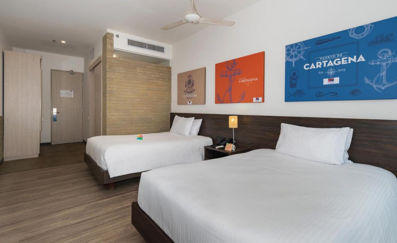 Hotel Viaggio Puerto De Mamonal 4*