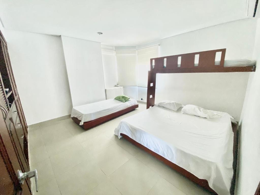 Torres Del Lago Caribe Tours Apartamento