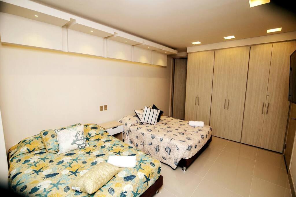 Beautiful Beachfront Apt In Bocagrande Apartamento *