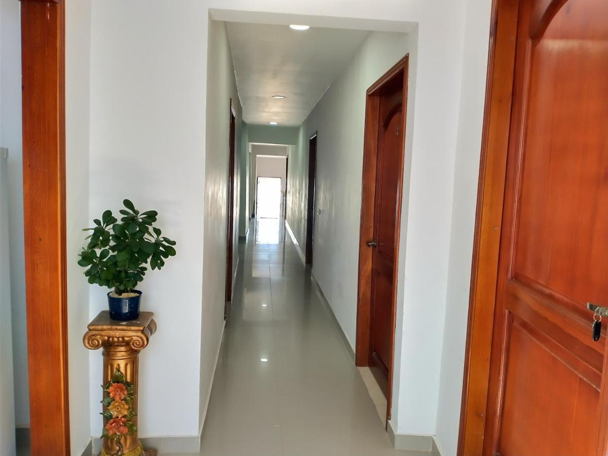 Cc House Hostal *