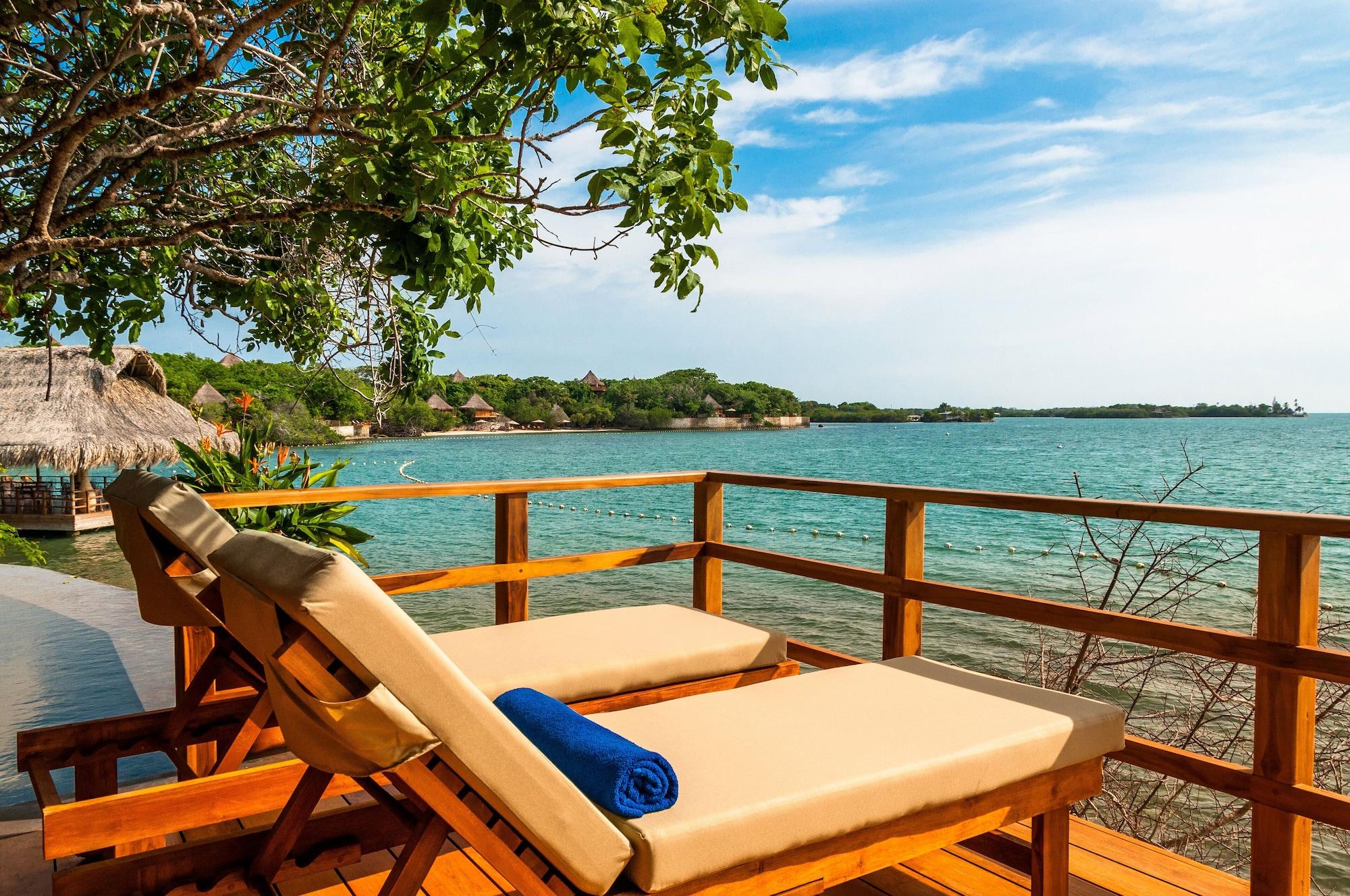 Islas Hotel 4*