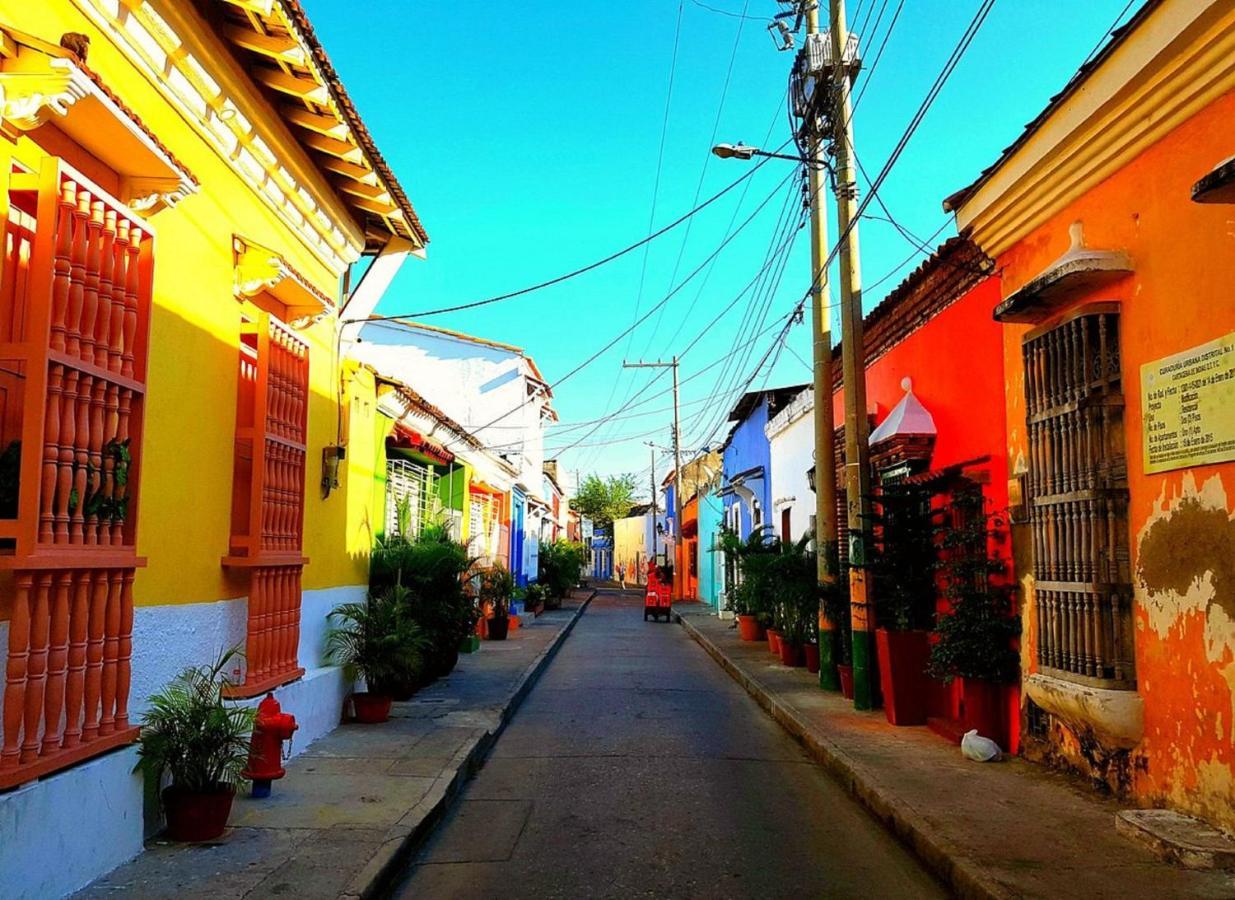 Apartamento 3cl3-j De 3 Alcobas En Getsemani En Con Aire Acondicionado Y Wifi *