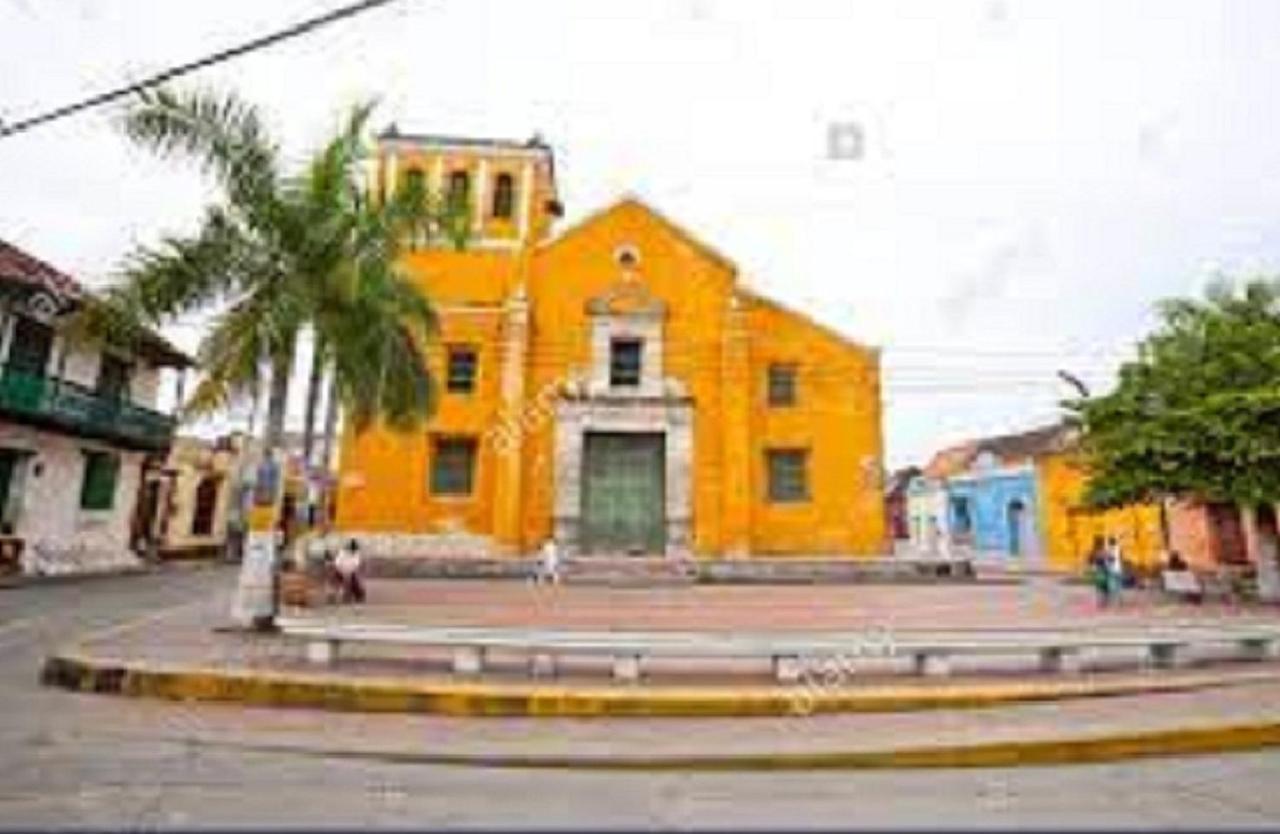 3cl3-j De 3 Alcobas En Getsemani En Con Aire Acondicionado Y Wifi *